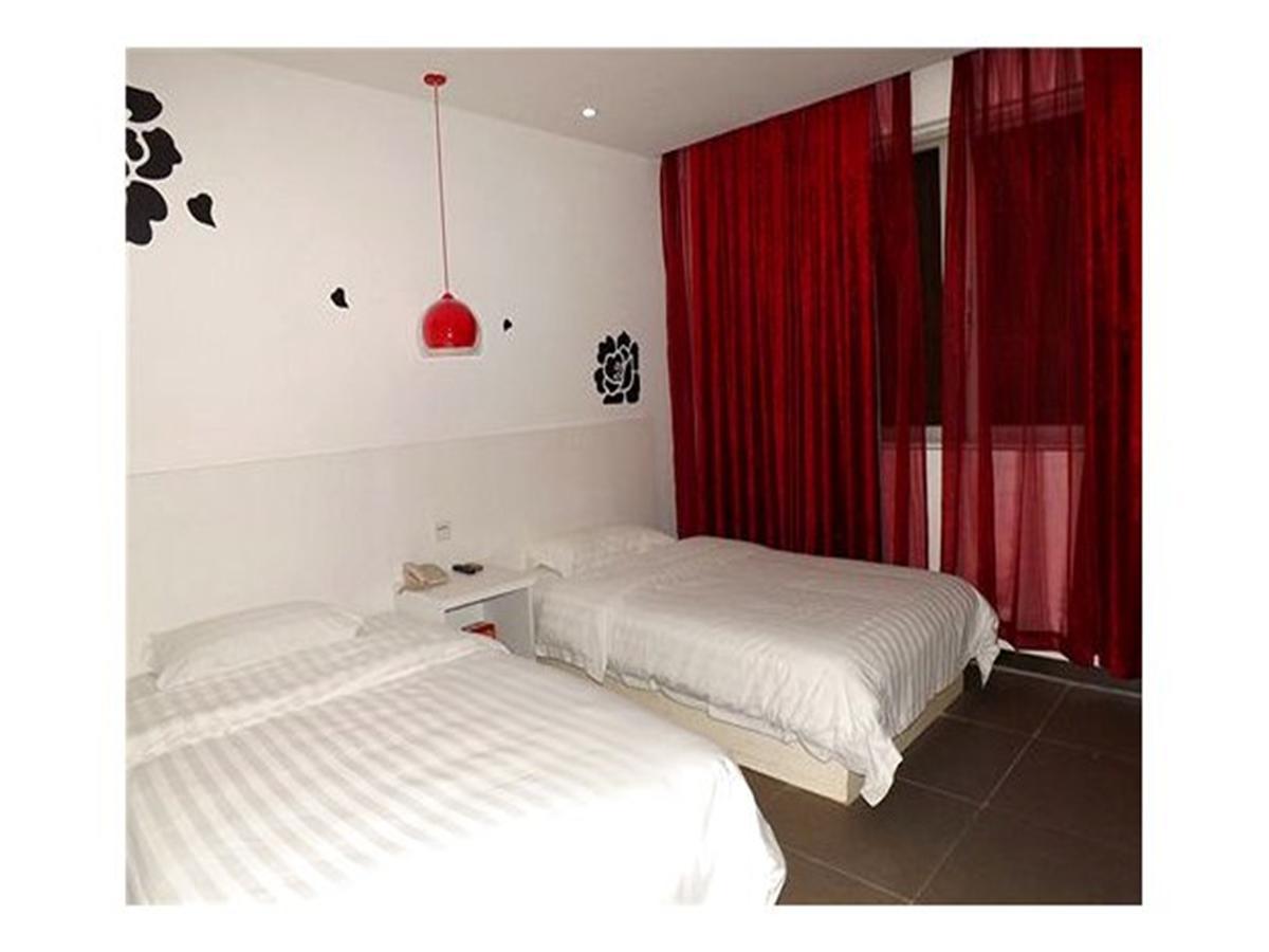 V8 Hotel Xilang Subway Branch Guangzhou Bagian luar foto